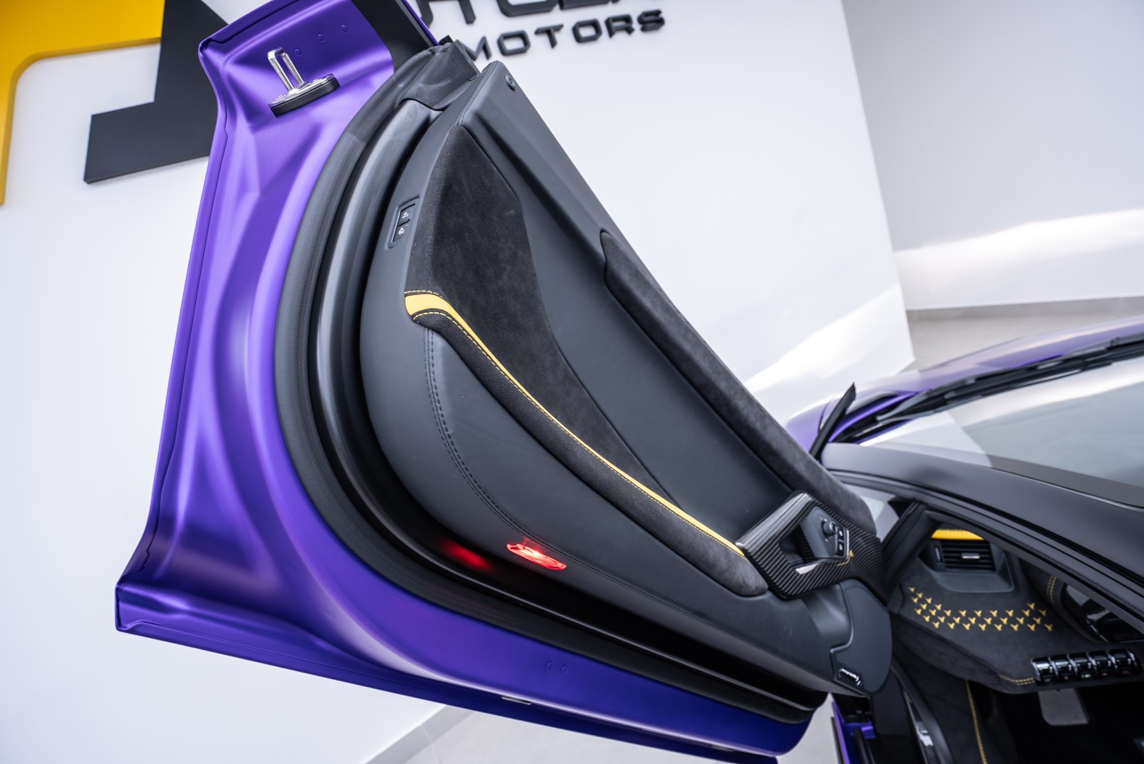 2022 LAMBORGHINI AVENTADOR ULTIMAE 01 OF 250. FULL CARBON